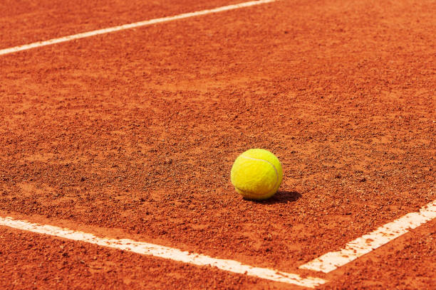 construction court de tennis terre battue à Montpellier